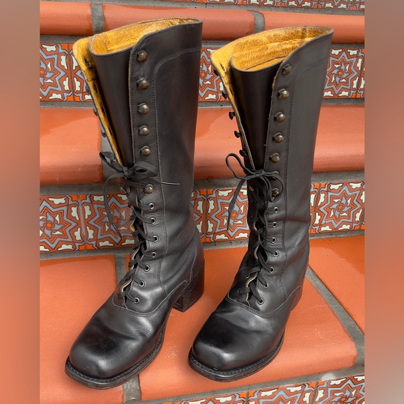 RARE FIND!! Frye Campus Lug Tall Lace Up Black Boots~size 7 - Picture 11 of 11